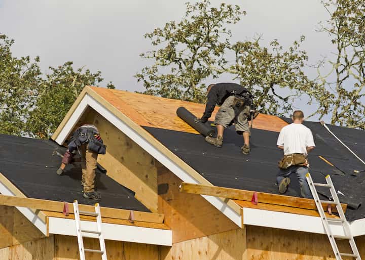 Professional roofers in Marco Island
